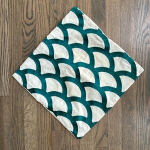 C. Wonder Decorative Accent Pillowcase Sham Teal and White